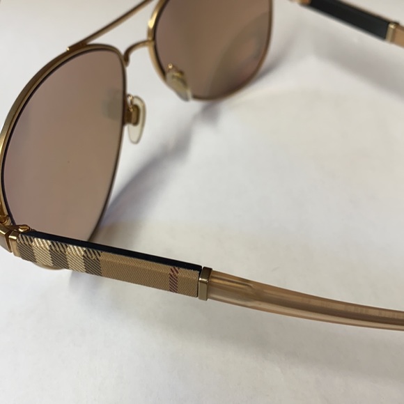 Ladies Burberry Sunglasses main image 8
